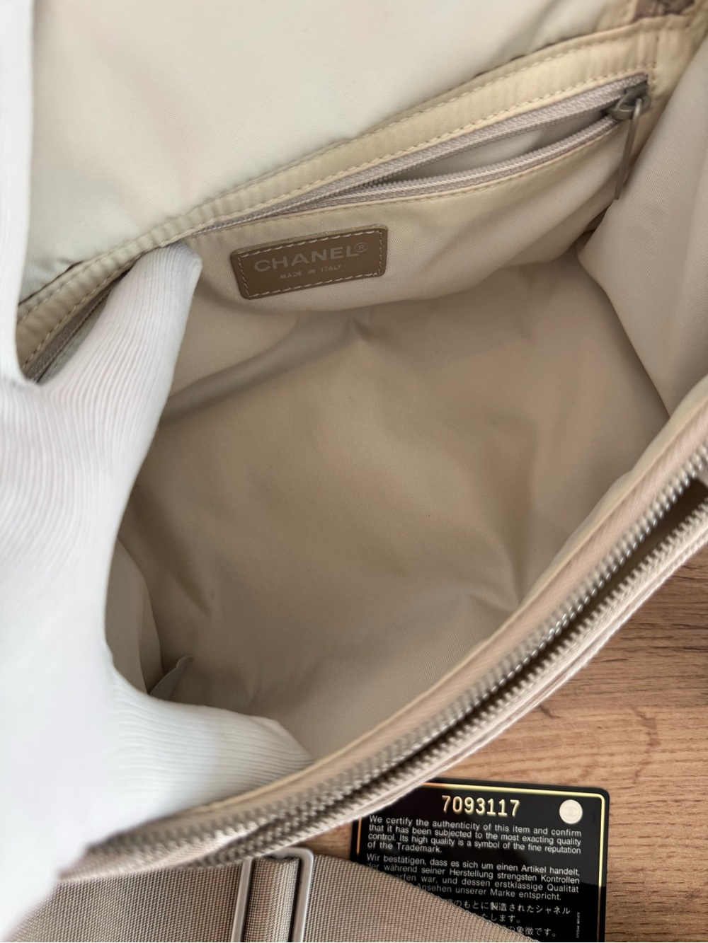 Vintage Chanel Sport Line CC Logo Crossbody Bag Beige Auth Card Clean Interior - Picture 15 of 16